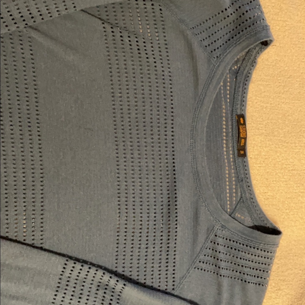 Yoga shirt